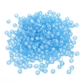 Perle alfabetiche tonde piatte in acrilico azzurro con lettere bianche per gioielli fai da te - Blu trasparente con lettere bianche