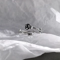 Anello rosa spina in argento sterling S925 con finitura vintage e design aperto regolabile - Aperto Regolabile / Colore Vintage