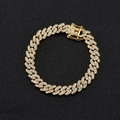 Dettaglio ravvicinato della catena cubana dorata con strass e chiusura di sicurezza sicura - Oro 8inch circa 20cm