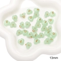13mm Maiglöckchen Anhänger aus Glas in Hellgrün mit goldenem Haken für DIY Schmuck - Modell #01 / 5 Stk./Packung / Hellgrün