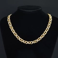 Dettaglio collana dorata con maglie a infinito e cristalli incastonati su busto - 20cm / Oro
