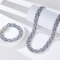 Λεπτομέρεια σετ ασημί κολιέ και βραχιόλι Cuban link με μπλε και λευκά στρας πέτρες - Ασημί Μπλε