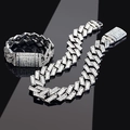 Dettaglio del set collana e bracciale cuban link argentato con zirconi stile iced out - Bracciale 8in (Argento)