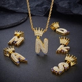 Pendaglio corona hip hop in oro con lettere in zirconi cubici e catena a corda dorata - Stile Lettera A / Oro