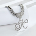Collier Cuban Link argenté hip-hop avec pendentif cœur et lettre K sertis de strass - Lettre K Argentée