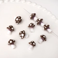 Cuentas de setas de vidrio marrón con lunares blancos para creación de joyas DIY - 17x16mm / Hongo marrón con puntos blancos