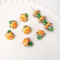 Cuentas de vidrio de champiñón hechas a mano en naranja y verde con puntos para joyas DIY - 17x16mm / Hongo naranja con puntos azules y amarillos