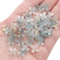 Main tenant perles de fleurs en acrylique 9mm bleu et gris avec feuilles d'or - 9mm (10g/Paquet, environ 80 pièces) / Gris Clair et Blanc