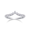 Detailed macro view of V-shaped S925 sterling silver ring set with 13 Moissanite stones - US Size 5 / Moissanite Ring / Silver