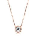 Dettaglio della collana in oro rosa con ciondolo tondo in moissanite taglio brillante - 50 Punti / Collana Bolla - Oro Rosa