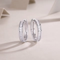Détail de créoles en argent sterling S925 serties de zircons cubiques de taille baguette - Paire / Style Pavé Baguette(E13373)