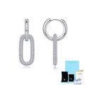 Detalle de pendientes de aro S925 con colgantes de moissanita ovalada y certificado GRA - Pendientes de Moissanita con Certificado GRA y Caja de Regalo