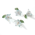 Set mit 4 irisierenden Lilienblüten-Anhängern mit Perlen und grünen Blättern für DIY - Hellblau