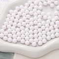 Lose weiße Acrylperlen für DIY-Schmuckherstellung mit glatter Porzellanoptik - Durchmesser 1.8mm Ungebohrt 3.3g (Ca. 1000 Stk./Packung) / Weiß