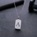 Collar minimalista de acero inoxidable con colgante rectangular y diseño de letra A - Estilo Letra A Hueca (HP0046SA)