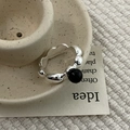 Macro detail of S925 sterling silver ring with irregular wave design and black onyx bead - US Size 6 / Irregular Wave Black Agate Style