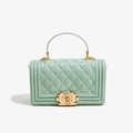 Bolso jelly de PVC verde menta con diseño acolchado y cierre de giro dorado - Verde claro
