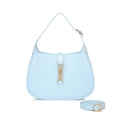 Sac hobo en PVC bleu clair avec fini brillant et boucle à piston dorée élégante - Bleu clair