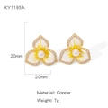 Orecchini a fiore dorati con smalto, perla e base in rame, gioielli eleganti 20mm - Stile Fiore a Tre Petali Sfumato (KY1195A)