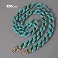 Détail de la bandoulière en résine marbrée turquoise 120cm avec fermoirs dorés - Style Long / Marbre Bleu