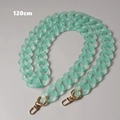 Detalle de correa de cadena de acrílico mate verde menta de 120 cm con ganchos dorados - 120cm / Verde Claro