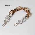 Detalle de cadena de bolso 37cm de resina leopardo con cierres metálicos plateados - Plateado 37CM