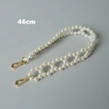 Detalle de correa de perlas de 46 cm para bolso con cierres de mosquetón de metal dorado - 46cm