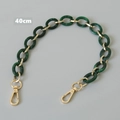 Detalle de la cadena para bolso de 40cm en resina acrílica verde y metal dorado - Verde 40cm
