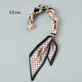 Detailed 32cm silk scarf purse handle with red heart and giraffe pattern on golden chain - Red Heart Giraffe Style