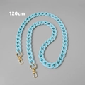 Dettaglio della catena per borsa da 120cm in acrilico azzurro con ganci in metallo dorato - 120cm / Blu