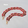 Catena dettagliata da 70 cm in resina marmorizzata rossa con maglie dorate e moschettoni - 70cm / Rosso
