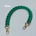 Détail d'une bandoulière de 40cm en résine mate verte avec fermoirs mousquetons dorés - 40CM / Vert Arête-40CM