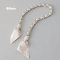 Détail d'une bandoulière de 60cm en chaîne argentée entrelacée de ruban floral rose - Style Floral Rose Argent