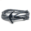 Détail du bracelet nautique tressé avec fermoir ancre noir mat en gris et bleu - Mélange Gris Bleu Blanc (BA-01)