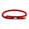 Verstellbares rotes geflochtenes Seilarmband mit polierten Silberbeschlägen auf weißem Grund - Stil B (Oval) / Rot