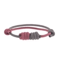 Detailansicht des zweifarbigen Armbands in Grau und Burgund mit feiner Flechttechnik - Modell D Dunkelgrau + Taro Lila