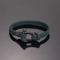Dunkelgrünes geflochtenes Armband mit schwarzem U-förmigem Edelstahl-Verschluss - Dunkelgrün