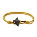 Bracelet tressé en nylon jaune avec un pendentif raie manta en métal noir mat élégant - Corde Dorée Mante Noire