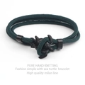 Pulsera de cordón verde oscuro tejida a mano con un dije de tortuga marina en negro mate - Verde Oscuro