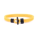 Detalle de pulsera de cordón trenzado amarillo doble con cierre de barra en T negra - 23CM / Amarillo