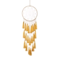 Detailansicht eines handgewebten Boho-Traumfängers mit lagenweise goldgelben Quasten - Gelbgold