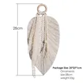 Decorazione da parete in macramè fatta a mano con piuma intrecciata e dettagli in legno - Stile Foglia Bohémien (m0430)