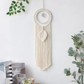 Decorazione da parete boho in macramè fatta a mano con ciondolo a luna e nappe - Stile Foglia