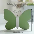 Detalle del adorno de mariposa de madera verde con dimensiones de 16cm por 12cm - Verde Frijol (BS4186)