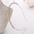 Detailed macro view of golden metal headband with weaving pearls and rhinestones - Square Bead Pearl Golden Style (C8215)