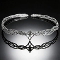 Silbernes Elfen-Diadem mit Rebenstruktur und schwarzem Edelstein in Tropfenform - Silber mit schwarzem Strass