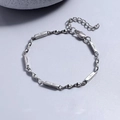 Bracciale Mobius minimalista in acciaio al titanio con maglie a bambù e incisioni a stella - Flat Clasp Bracelet / 16+2cm / Argento