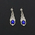 Orecchini a nappa in argento con cristalli floreali e pendenti a goccia blu scuro - Blu
