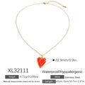 Collana impermeabile in acciaio inox dorato con ciondolo a cuore rosso e dettagli oro - Cuore con Trama Irregolare (XL32111)