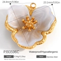 Anhänger Blume aus vergoldetem Edelstahl mit weißen Blütenblättern 24mm groß - Milchweiß Transluzente Blume Anhänger (PJ93596C)